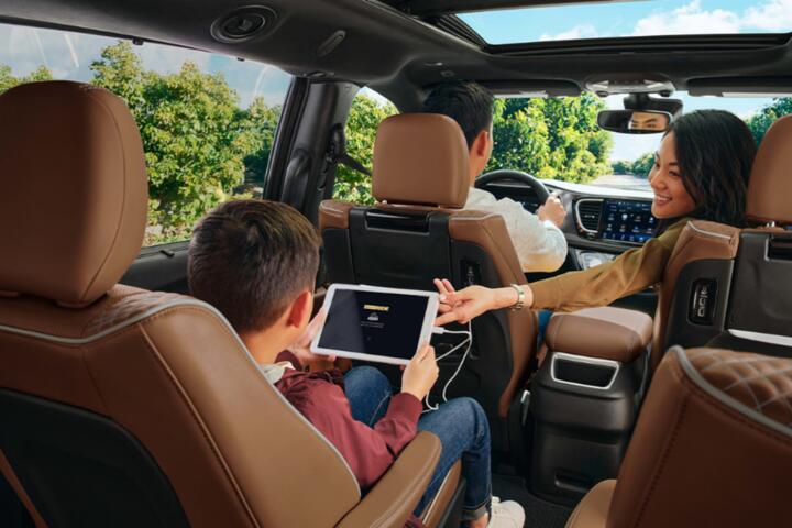 Entertainment on the Go: Best In-Car Multimedia Systems