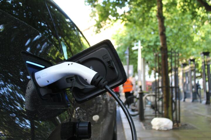 What a Charging Curve Means for Road Trips