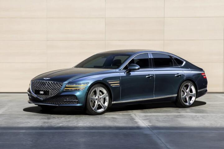 What Makes a Sedan Cheaper to Own Than an SUV